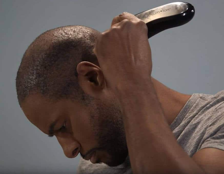 how to hold clippers when cutting hair
